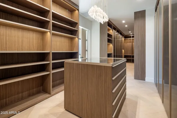 $11,495,000 | 5441 East Via Buena Vista, Paradise Valley, AZ 85253