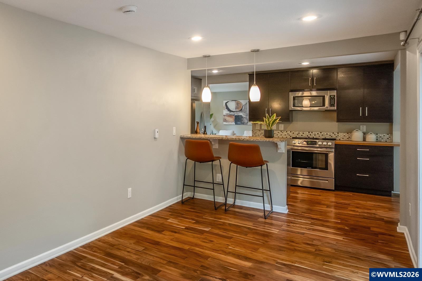 10165 Southwest Walker Road Beaverton, OR 97005 - Photo 15 of 35