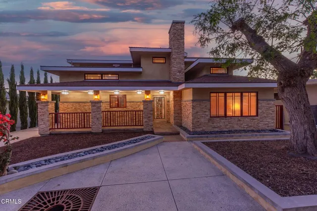 $1,695,000 | 251 Palomares Avenue, Ventura, CA 93003