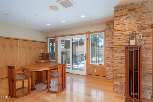 $1,695,000 | 251 Palomares Avenue, Ventura, CA 93003