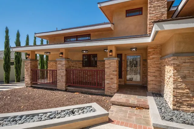 $1,695,000 | 251 Palomares Avenue, Ventura, CA 93003