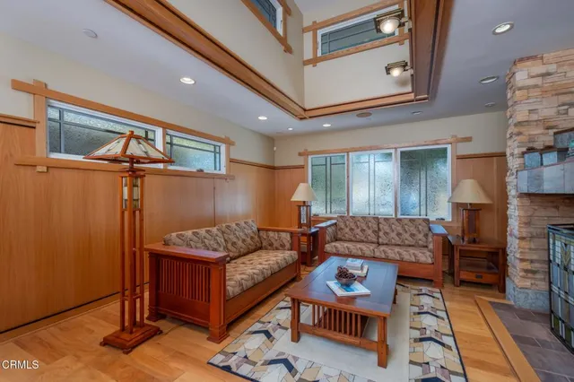 $1,695,000 | 251 Palomares Avenue, Ventura, CA 93003