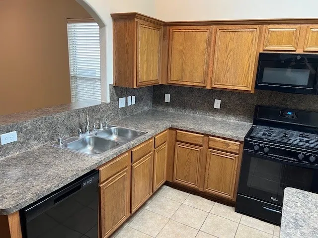 $1,900 | 2134 Thorn Berry Creek Lane, Katy, TX 77449