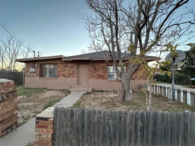 $123,900 | 209 Jesse Street, Midland, TX 79701