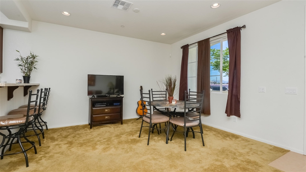 1405 Santa Victoria Road, Unit 3 Chula Vista, CA 91913 - Photo 4 of 25