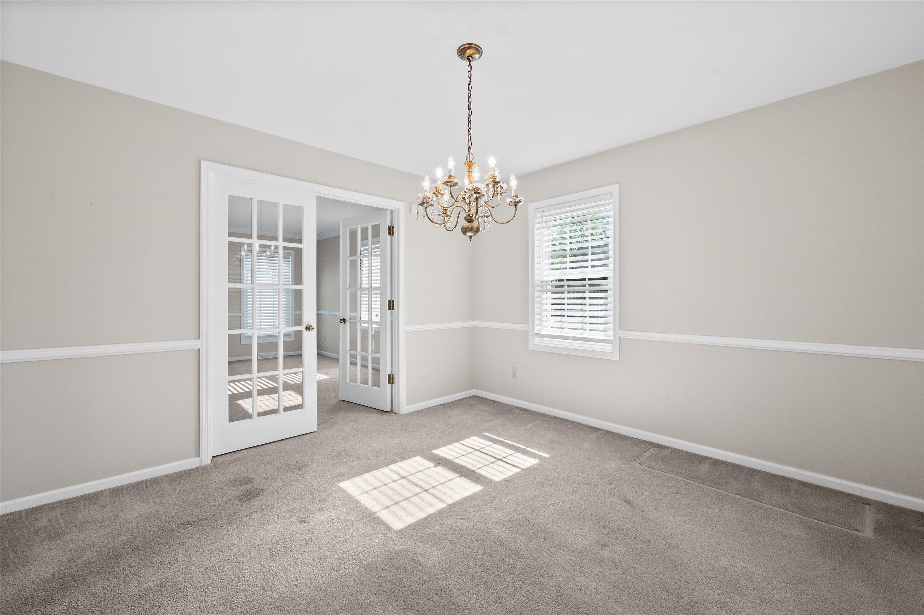 20845 Hunters Run Brookfield, WI 53045 - Photo 6 of 33 Dining Room
