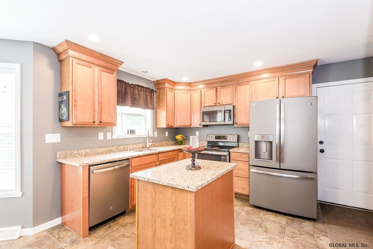 1484 Castleridge Road Schodack, NY 12033 - Photo 5 of 30 Photo 5