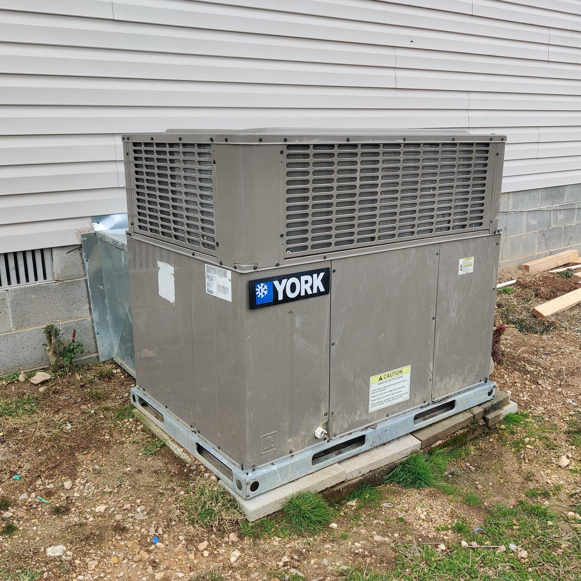 115 Sunny View Road Dayton, TN 37321 - Photo 18 of 20 115 Sunny View Air condishner