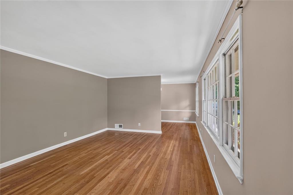 6858 Brandon Mill Road Northwest Sandy Springs, GA 30328 - Photo 3 of 25