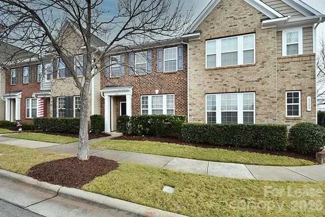 $2,300 | 8204 Viewpoint Lane, Cornelius, NC 28031