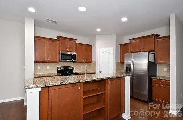 $2,300 | 8204 Viewpoint Lane, Cornelius, NC 28031