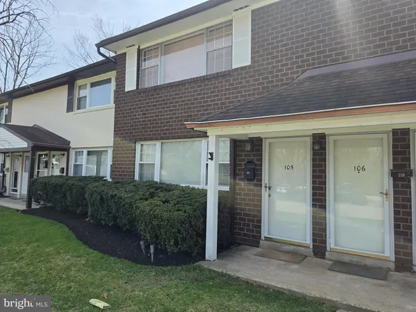 $1,300 | 810 North Forklanding Road, Unit 105, Maple Shade, NJ 08052