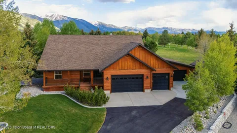 $1,199,000 | 173 Fairway Avenue, Thayne, WY 83127