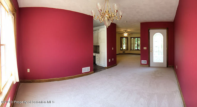 474 Willowbrook Road Clarks Summit, PA 18411 - Photo 4 of 36 Gallery Image 4