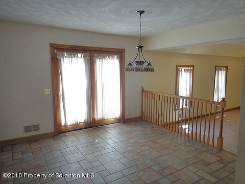 474 Willowbrook Road Clarks Summit, PA 18411 - Photo 10 of 36 Gallery Image 10