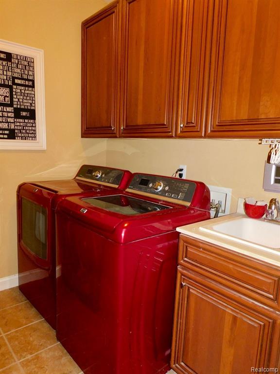 24907 Reeds Pointe Drive Novi, MI 48374 - Photo 17 of 35