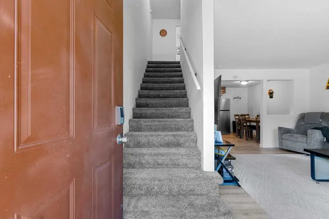 $160,000 | 2130 Elm View Drive, Unit F, Ashwaubenon, WI 54304