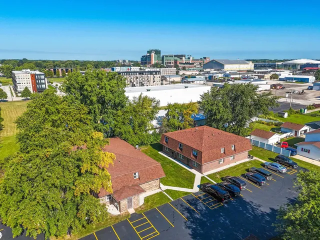 $160,000 | 2130 Elm View Drive, Unit F, Ashwaubenon, WI 54304