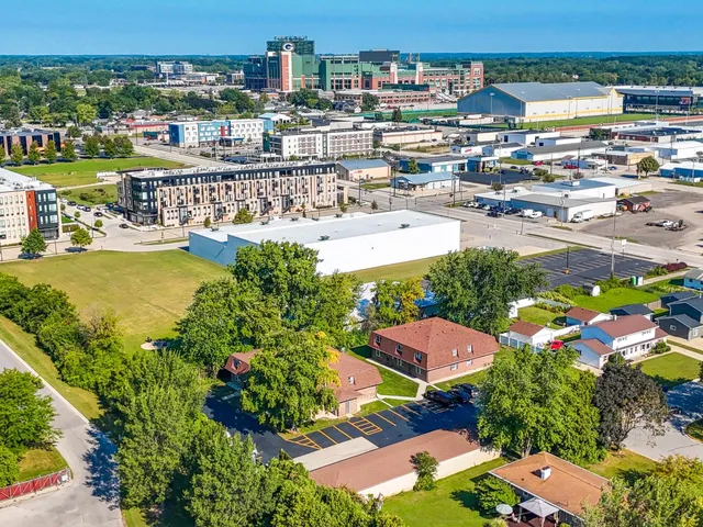 $160,000 | 2130 Elm View Drive, Unit F, Ashwaubenon, WI 54304