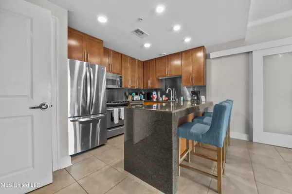 $340,000 | 2060 Beach Boulevard, Unit 1206, Biloxi, MS 39531