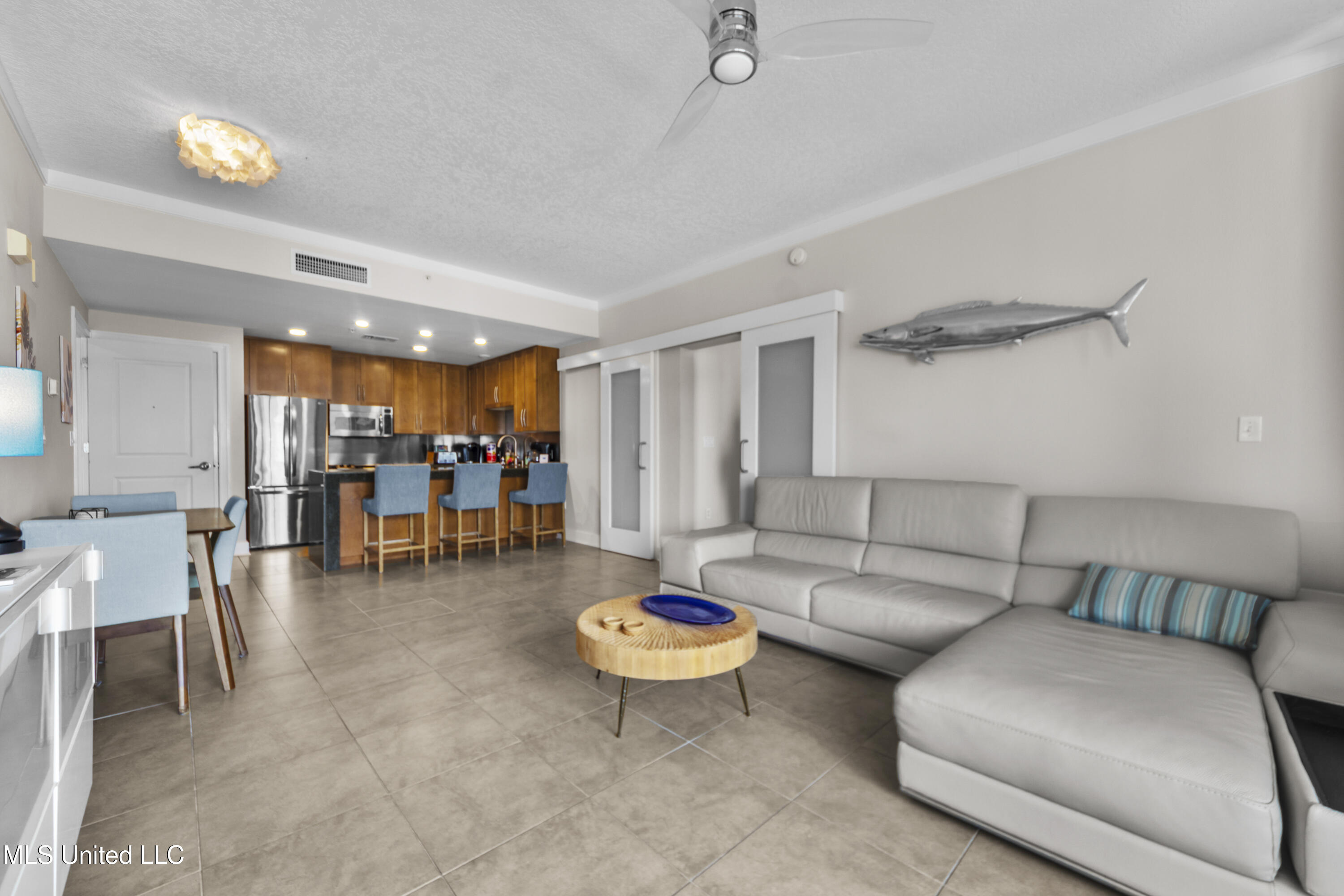 2060 Beach Boulevard, Unit 1206 Biloxi, MS 39531 - Photo 17 of 33 _MG_6261