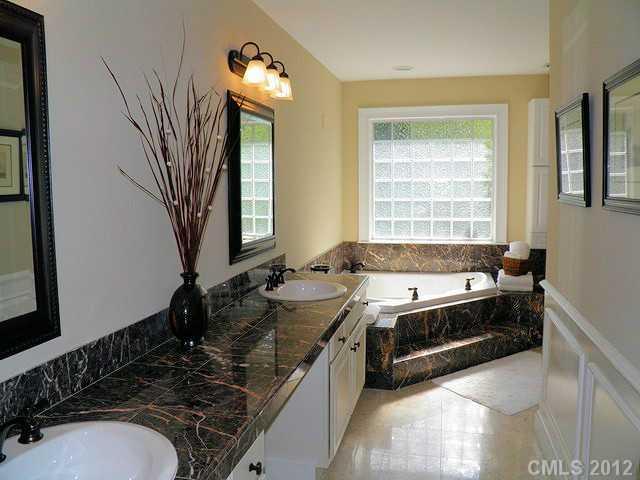 3363 Lake Shore Road South Denver, NC 28037 - Photo 9 of 16 Gallery Image 9