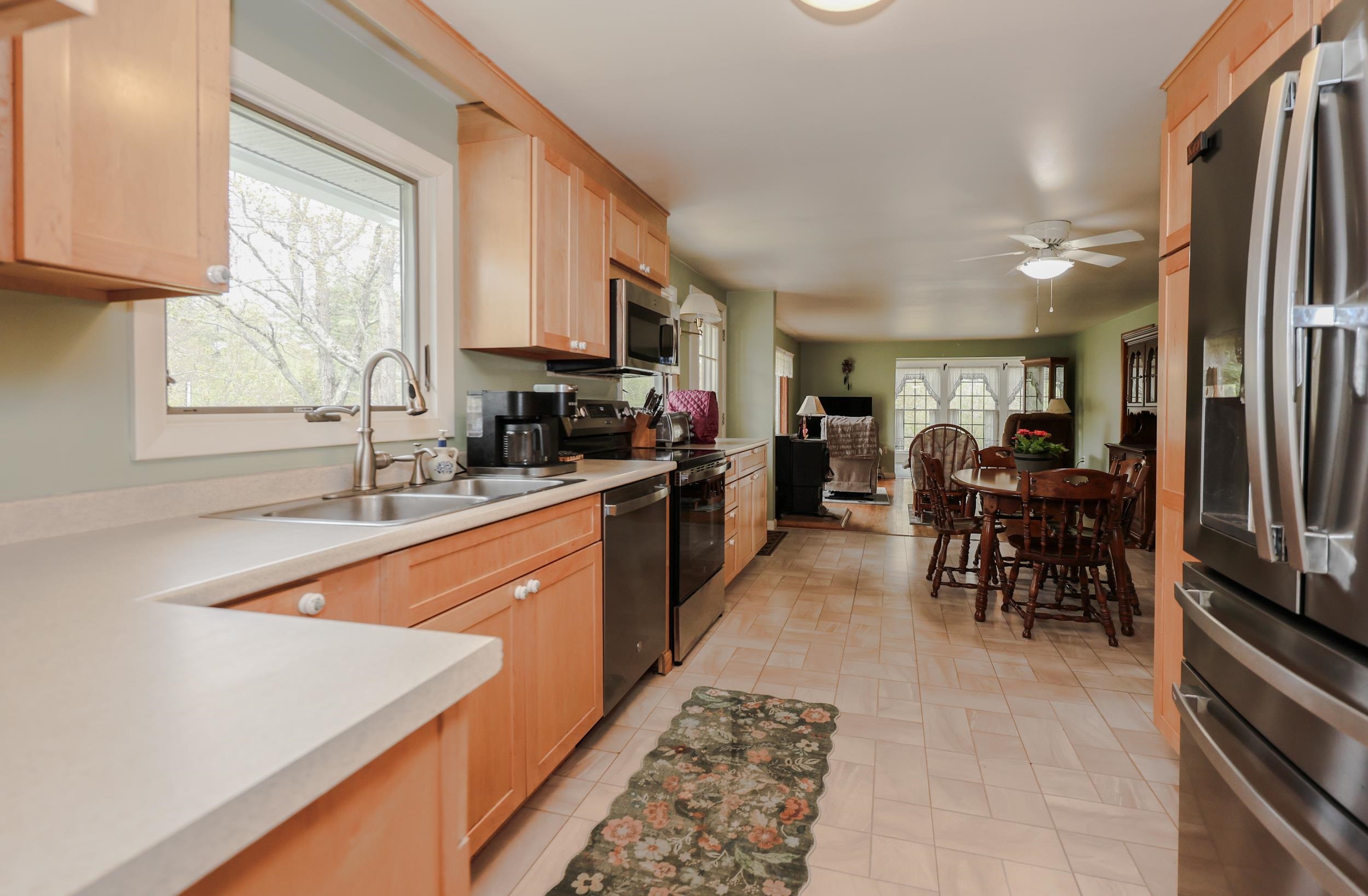 78 Amherst Road Merrimack, NH 03054 - Photo 7 of 55 Gallery Image 7