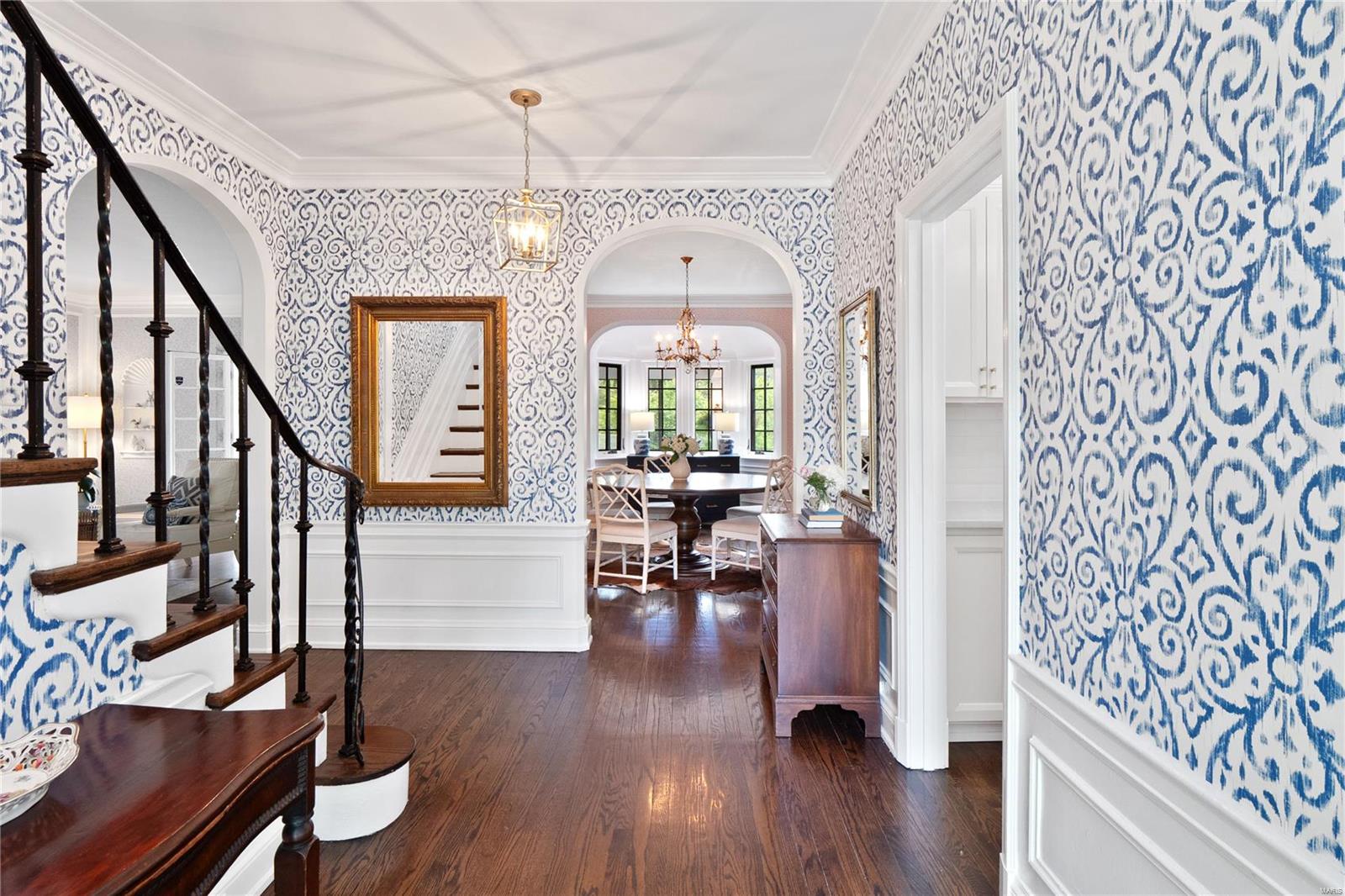 28 Ridgetop Drive St. Louis, MO 63117 - Photo 3 of 37 Gallery Image 3
