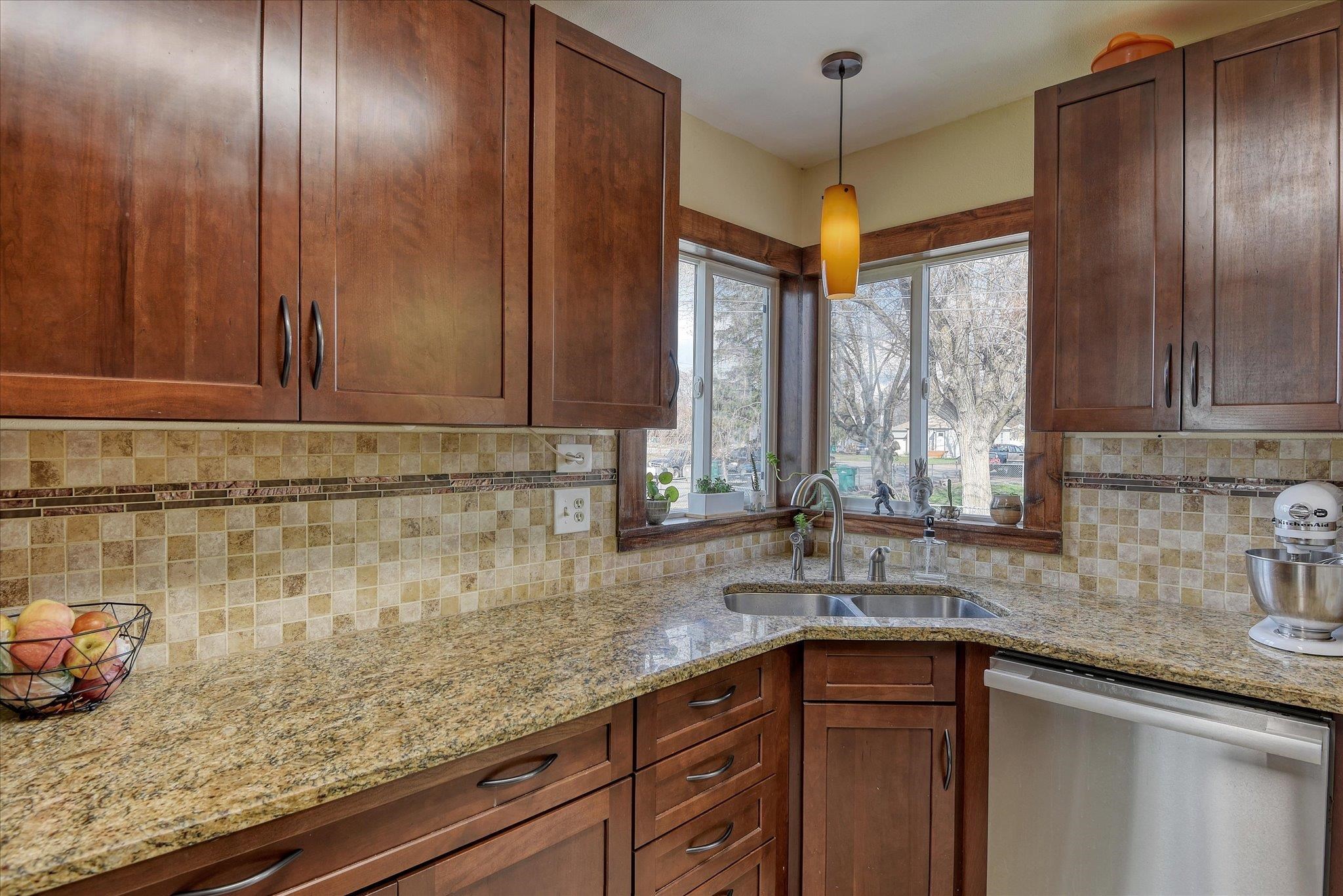 9712 East Sharp Avenue Spokane, WA 99206 - Photo 8 of 47 Gallery Image 8