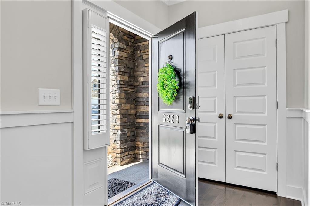 6229 Kershaw Mdws Road Pfafftown, NC 27040 - Photo 3 of 43