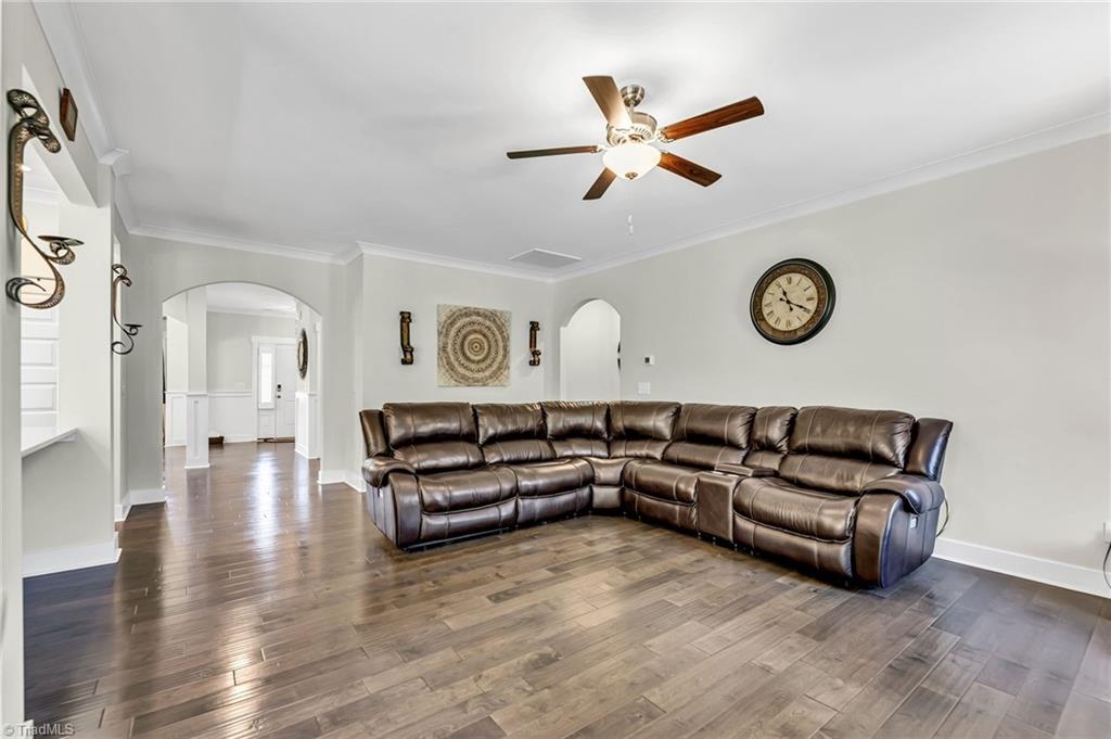 6229 Kershaw Mdws Road Pfafftown, NC 27040 - Photo 8 of 43