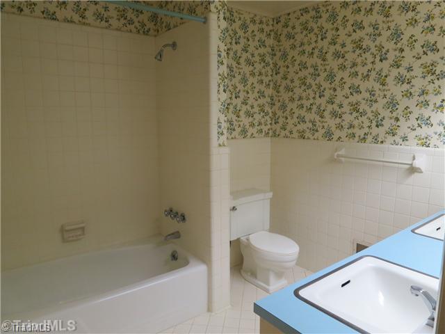 309 Deerglade Road Northwest Winston-Salem, NC 27104 - Photo 12 of 16 Other Bath.