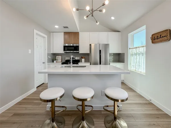 $1,690 | 2718 Discovery Trails, Conroe, TX 77301