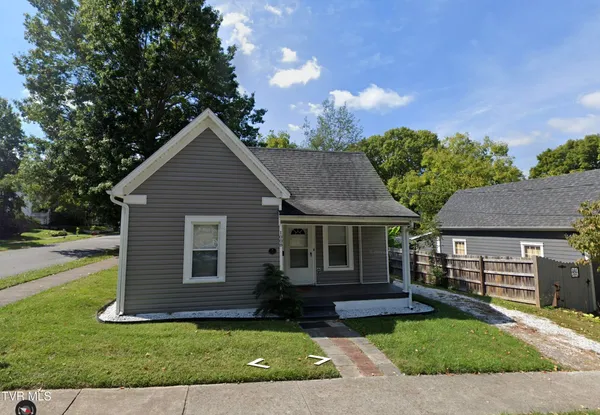 $325,000 | 1008 Earnest Street, Johnson City, TN 37604