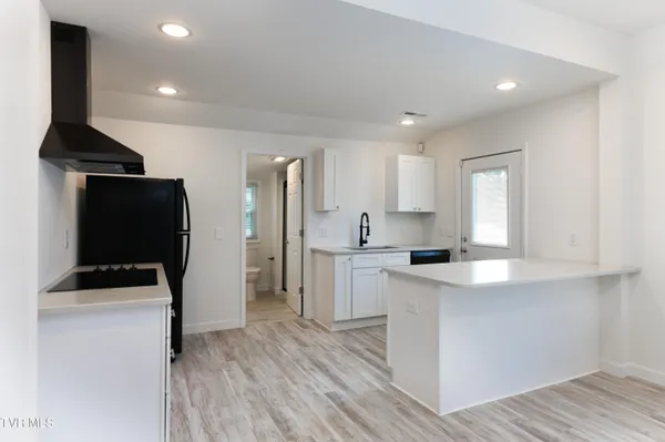 $325,000 | 1008 Earnest Street, Johnson City, TN 37604