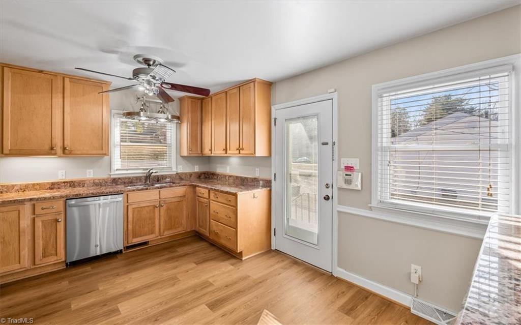 5610 Fleming Terrace Road Greensboro, NC 27410 - Photo 11 of 50