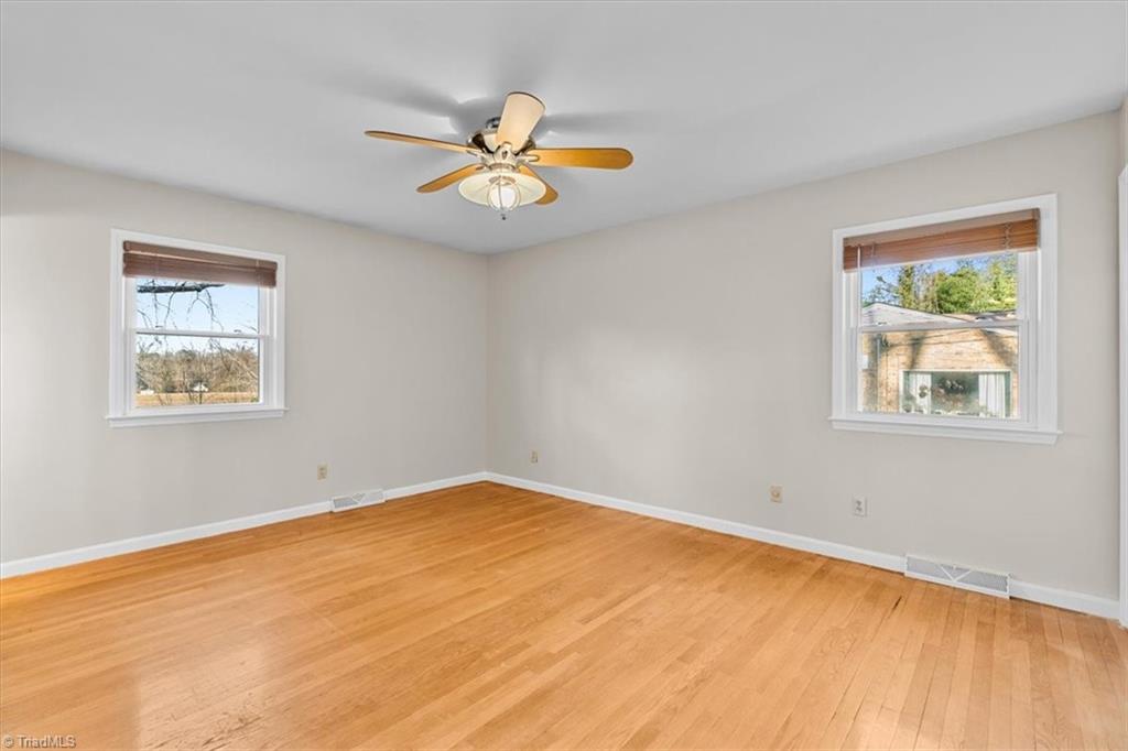 5610 Fleming Terrace Road Greensboro, NC 27410 - Photo 14 of 50