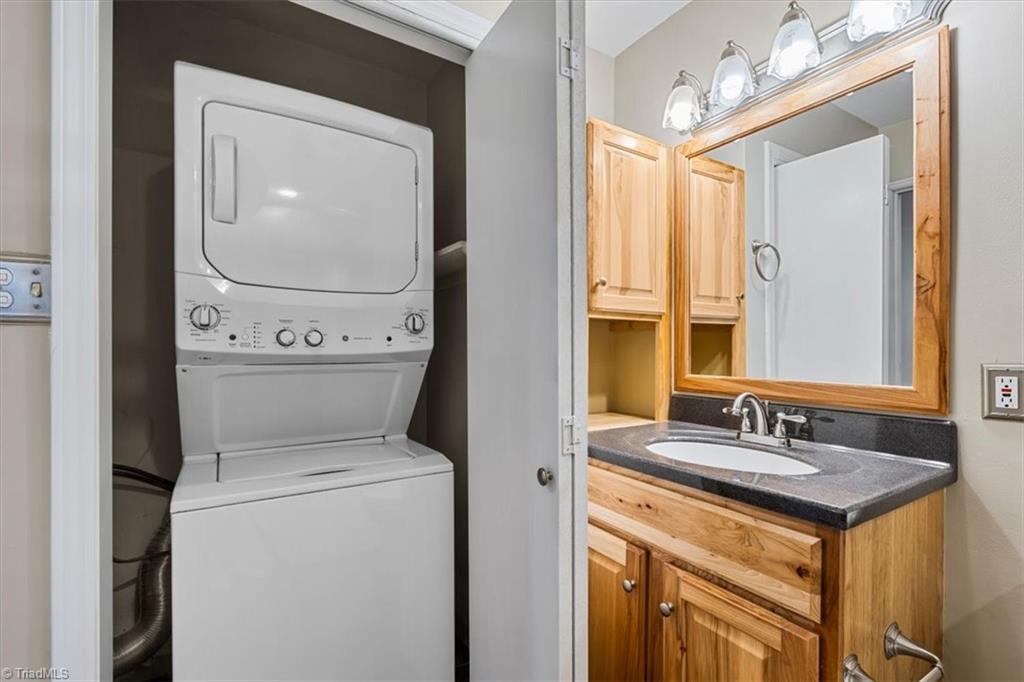 5610 Fleming Terrace Road Greensboro, NC 27410 - Photo 21 of 50