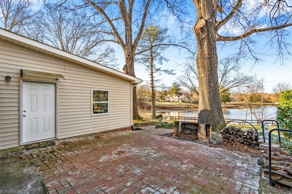 5610 Fleming Terrace Road Greensboro, NC 27410 - Photo 32 of 50