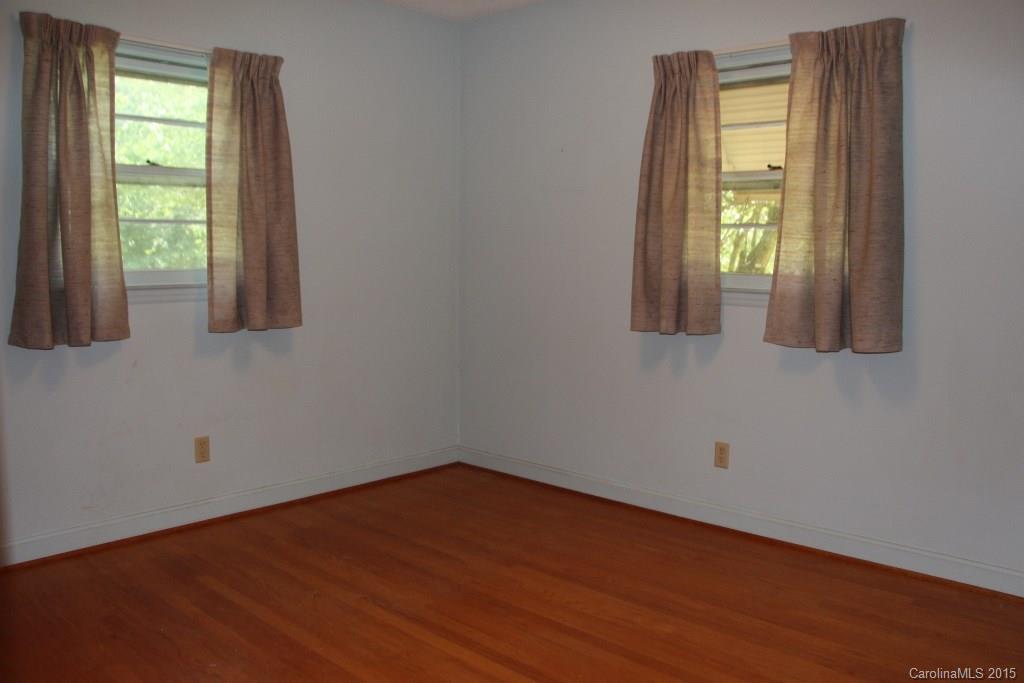 4949 Springhaven Drive Conover, NC 28613 - Photo 14 of 24 Gallery Image 14