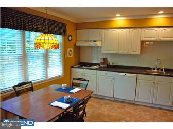 525 Covered Bridge Road Cherry Hill, NJ 08034 - Photo 7 of 12 Kitchen