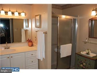 525 Covered Bridge Road Cherry Hill, NJ 08034 - Photo 9 of 12 Gallery Image 9