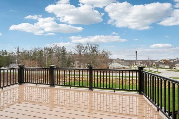 $575,900 | N174-w20582 Laurel Springs Circle, Jackson, WI 53037