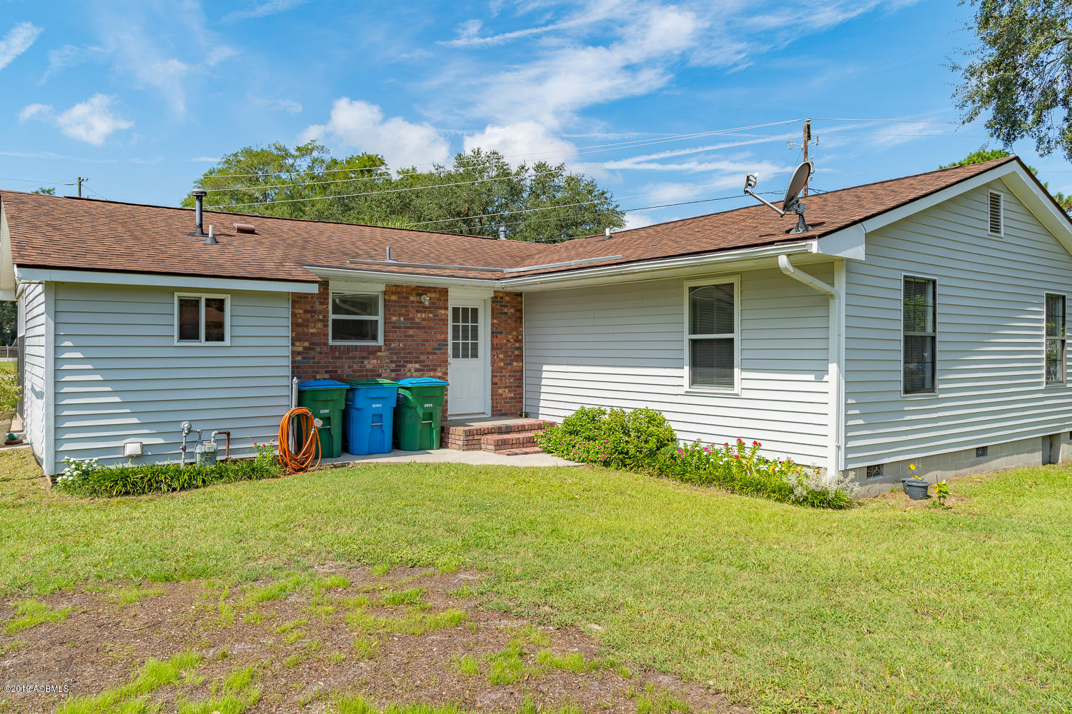 2809 State Rd S-7-423 Beaufort, SC 29902 - Photo 24 of 31 Backyard 1.1