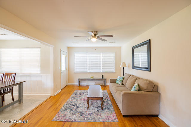 2809 State Rd S-7-423 Beaufort, SC 29902 - Photo 7 of 31 Living Space 1.4
