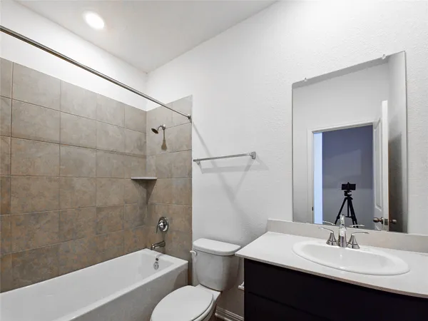 $2,699 | 136 Holmby Drive, Hutto, TX 78634