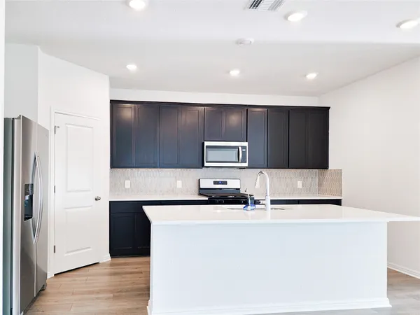 $2,699 | 136 Holmby Drive, Hutto, TX 78634