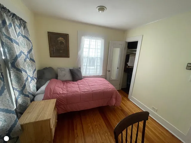 $3,000 | 130 Huntington Street, Shelton, CT 06484