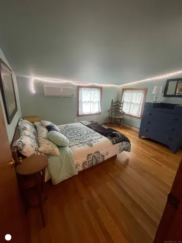 $3,000 | 130 Huntington Street, Shelton, CT 06484