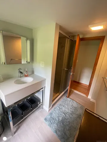 $3,000 | 130 Huntington Street, Shelton, CT 06484